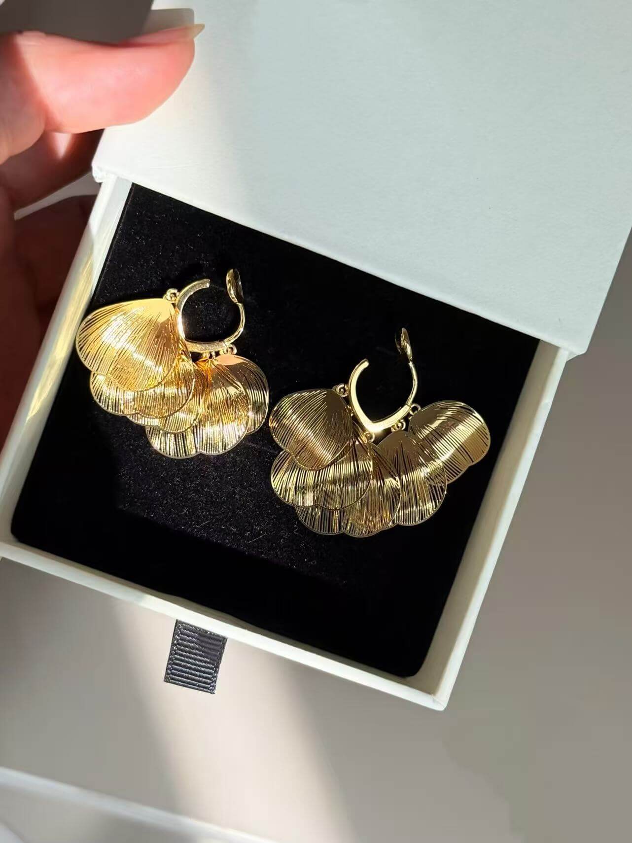 Feather Drift Earrings