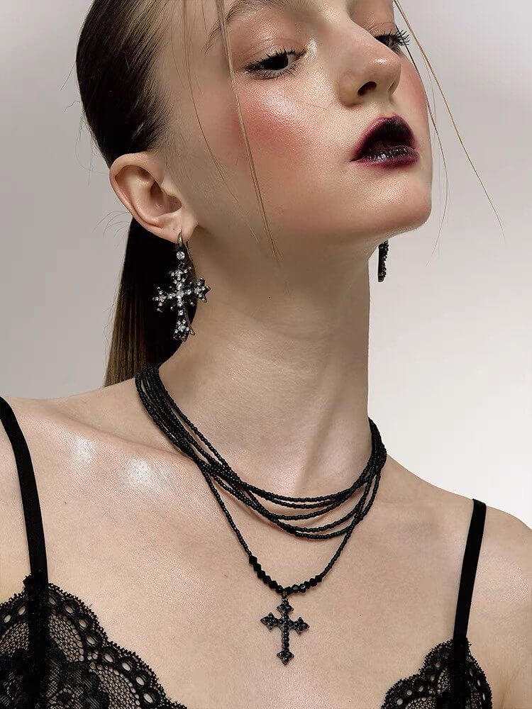 Shadow Cross Mehrkettige Halskette