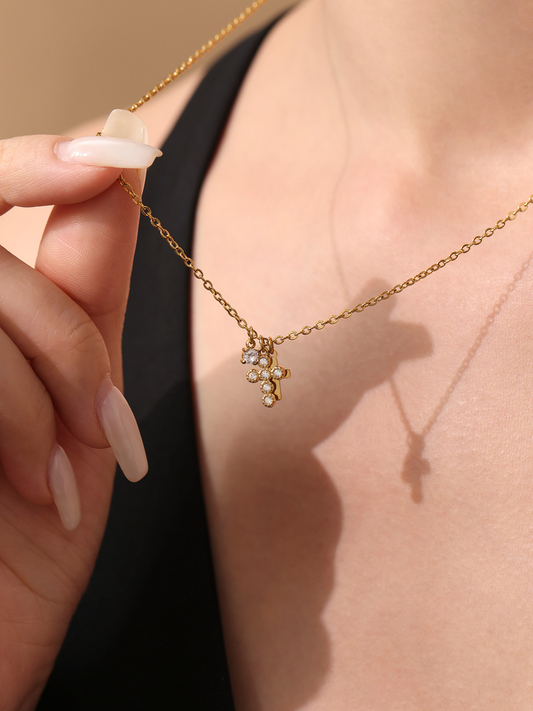 Zirconia Cross Collarbone Necklace