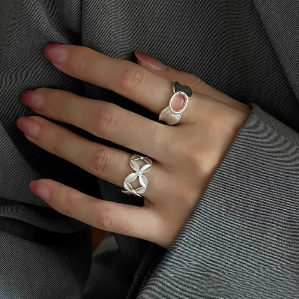 Everwhite Pearl Clover Ring