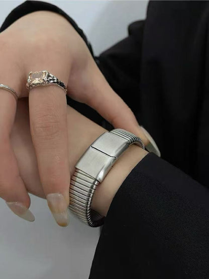 Retro Snakebone Lock