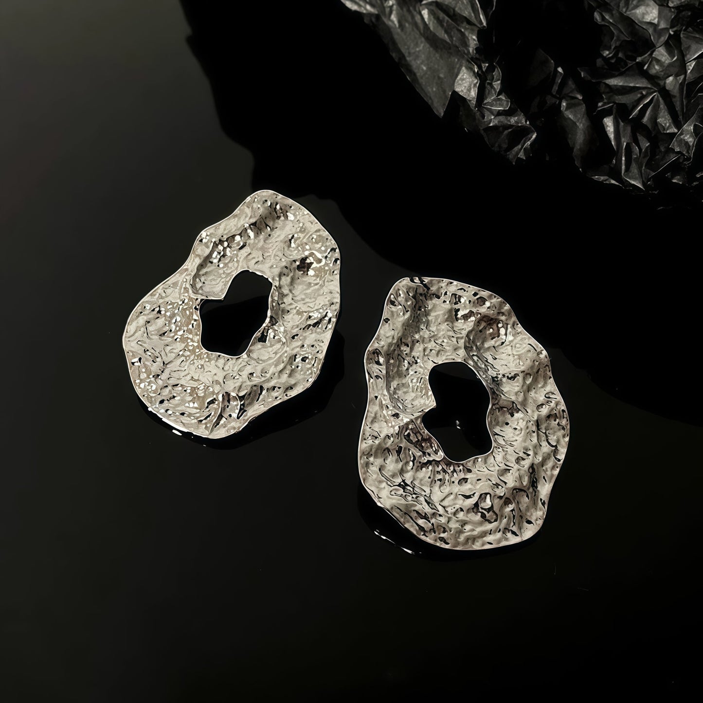 Gelenkige Void-Ohrringe