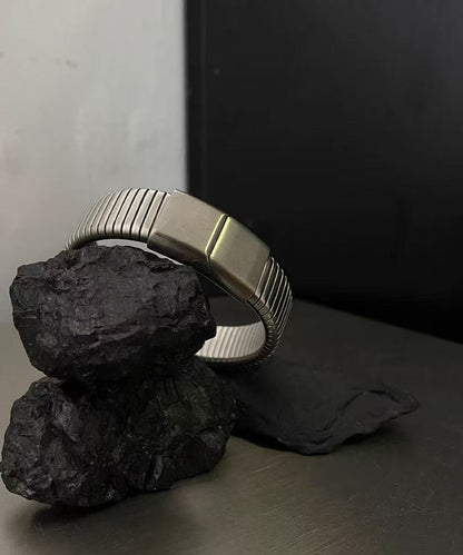 Retro Snakebone Lock