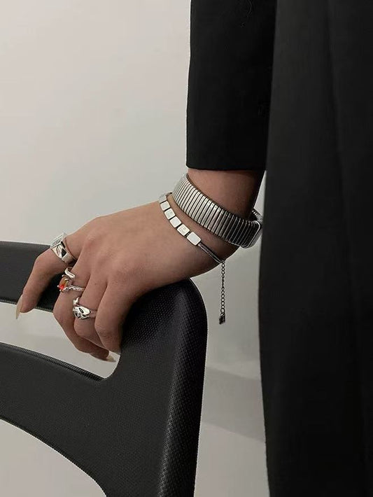 Retro Snakebone Lock