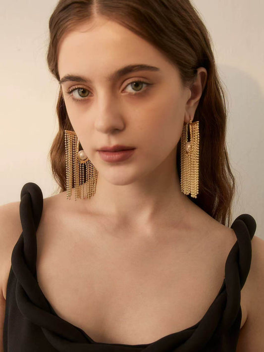 Perlenohrringe mit Quasten